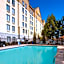 La Quinta Inn & Suites by Wyndham Atlanta Airport North