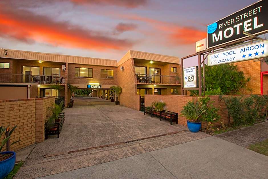 River Street Motel