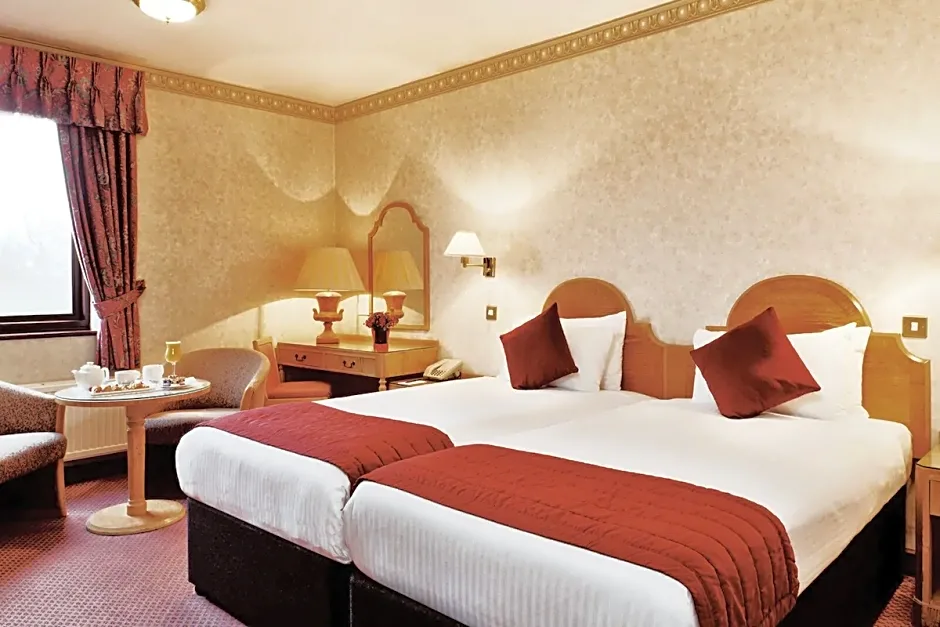 Copthorne Effingham Gatwick Hotel