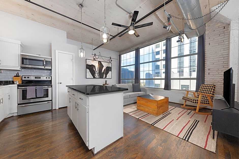 Reside Houston Downtown, a Wyndham Residence