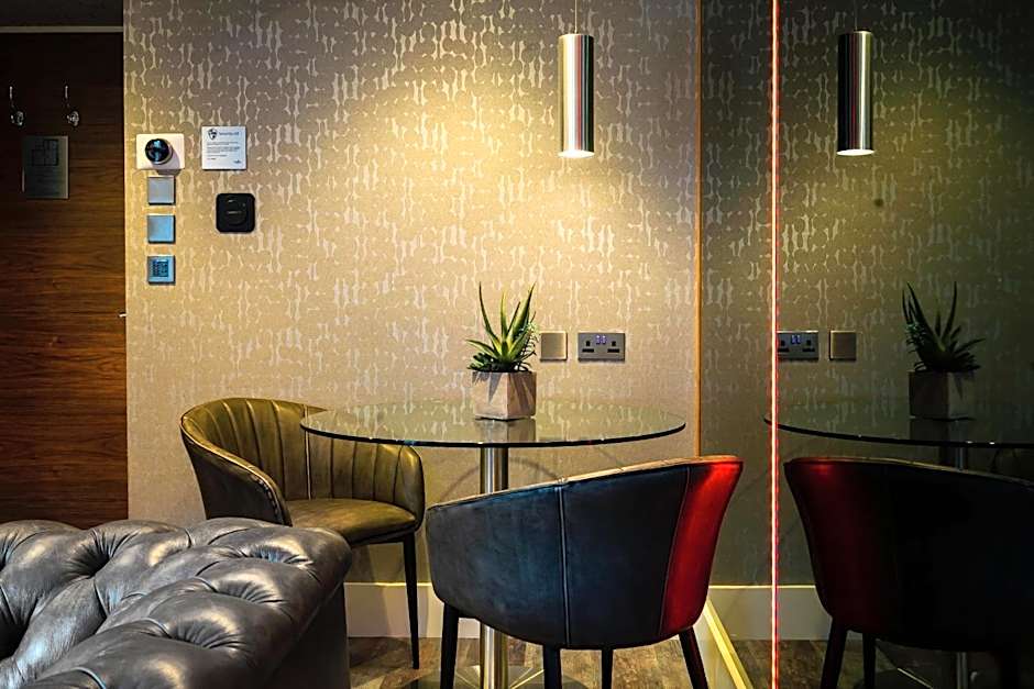 Church Suites by The Cranleigh Boutique