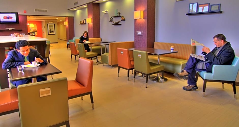 Hampton Inn By Hilton And Suites Parsippany