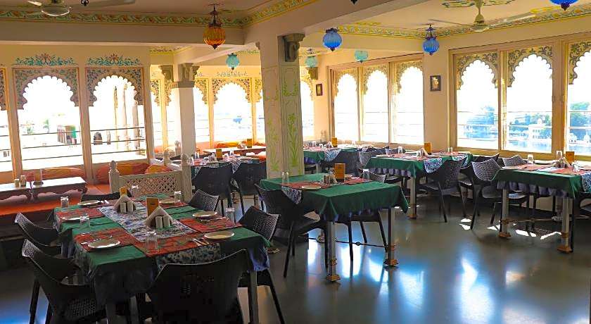 Mewar Haveli A Traditional Hotel