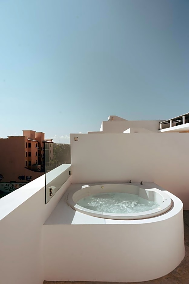 Antera Hotel & Residences