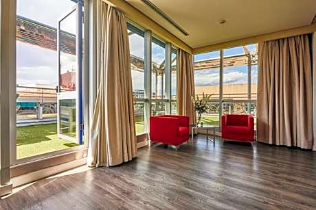 Presidential Suite with Hot Tub