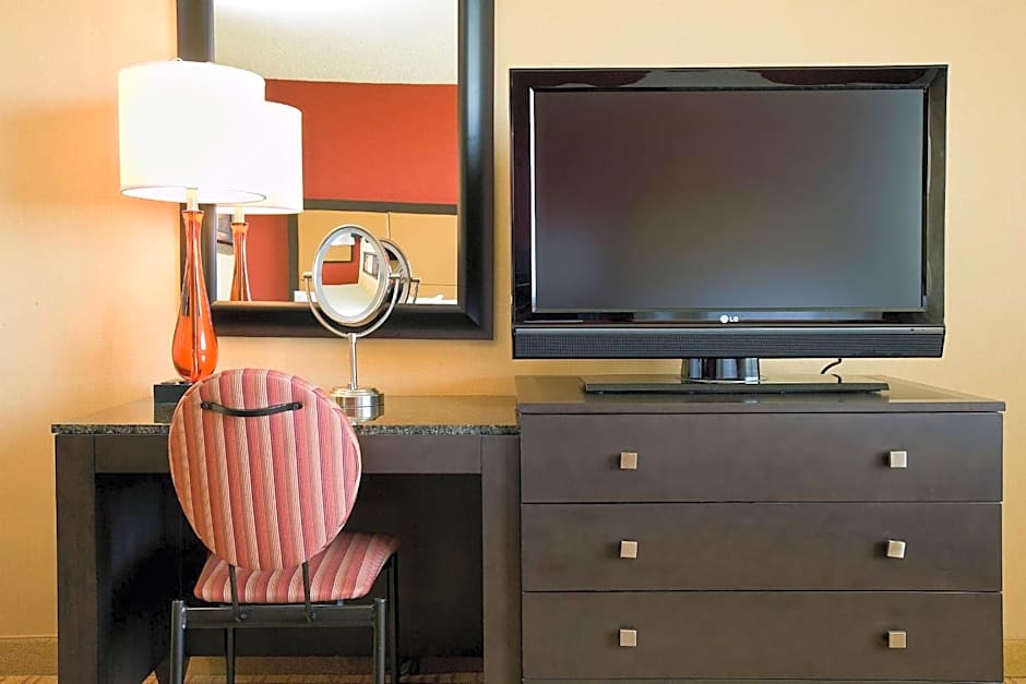 Embassy Suites By Hilton Hotel Kansas City-International Airport