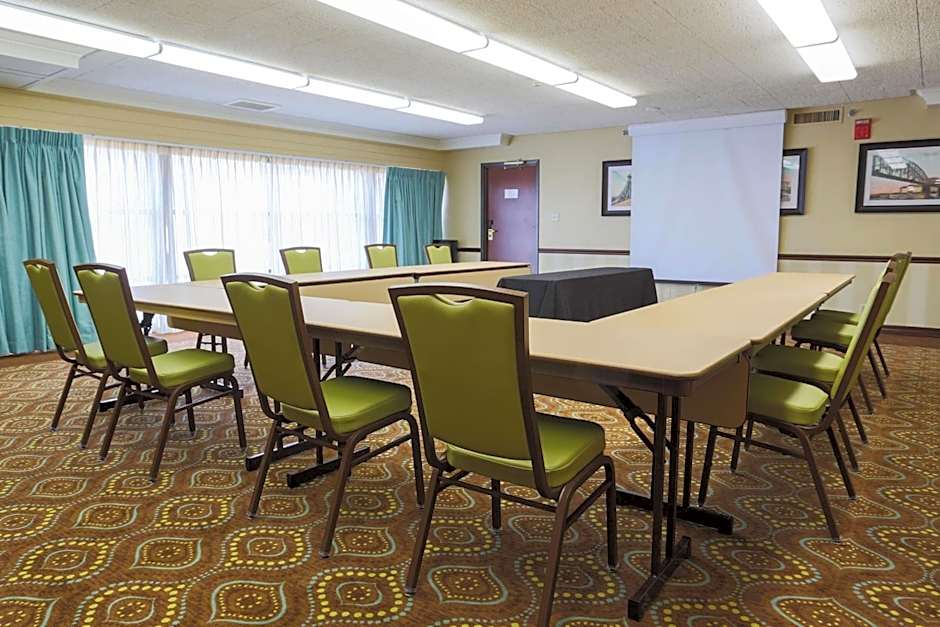 Pear Tree Inn St. Louis Convention Center