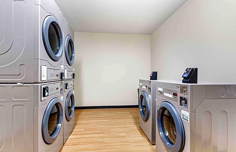 Extended Stay America Suites - Buffalo - Airport