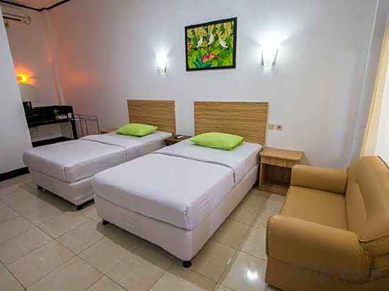 Central Inn Senggigi
