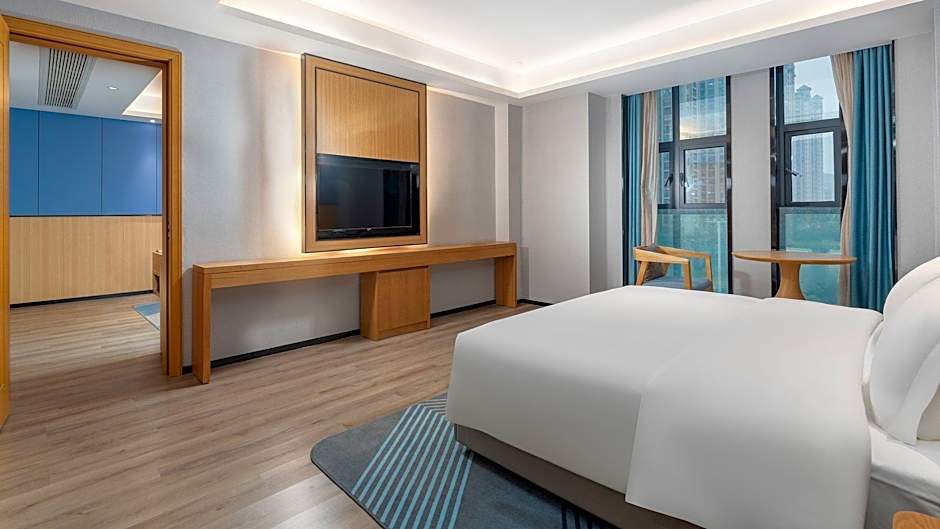 Holiday Inn Express Huangshi Cihu Lake By IHG