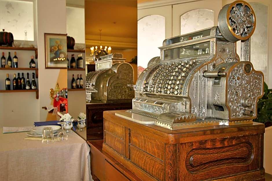 Hotel De Amicis