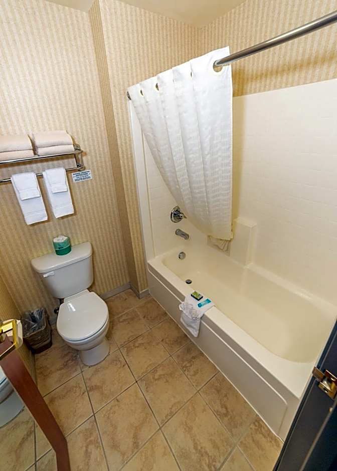 Clatskanie River Inn