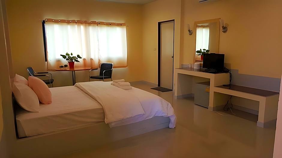 Jantima Place at Amphawa