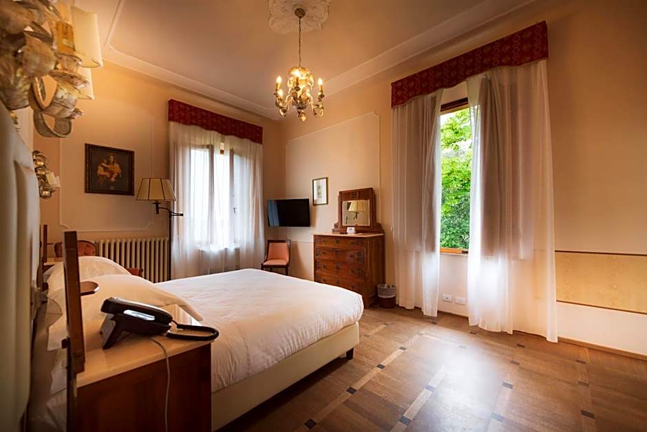 Villa Scacciapensieri Boutique Hotel