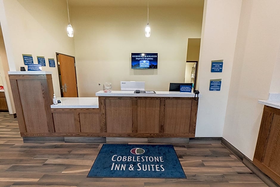 Cobblestone Inn and Suites Sheldon