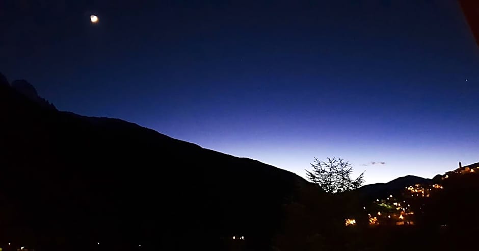 Hotel Veduta dell'Adamello