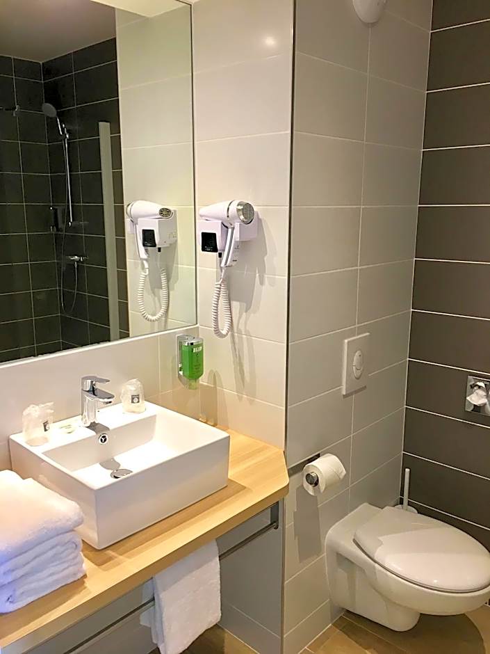 Brit Hotel Martigues Nord