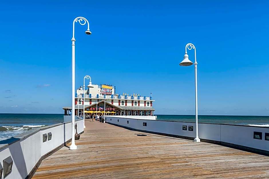 Comfort Inn & Suites Daytona Beach Oceanfront