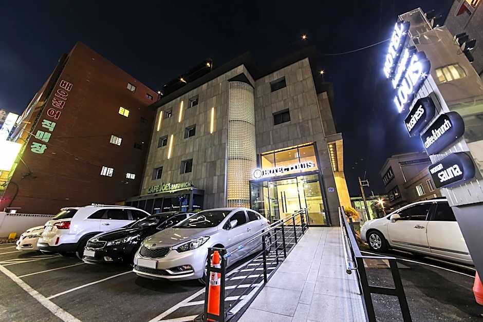 Louis Hotel Gangneung