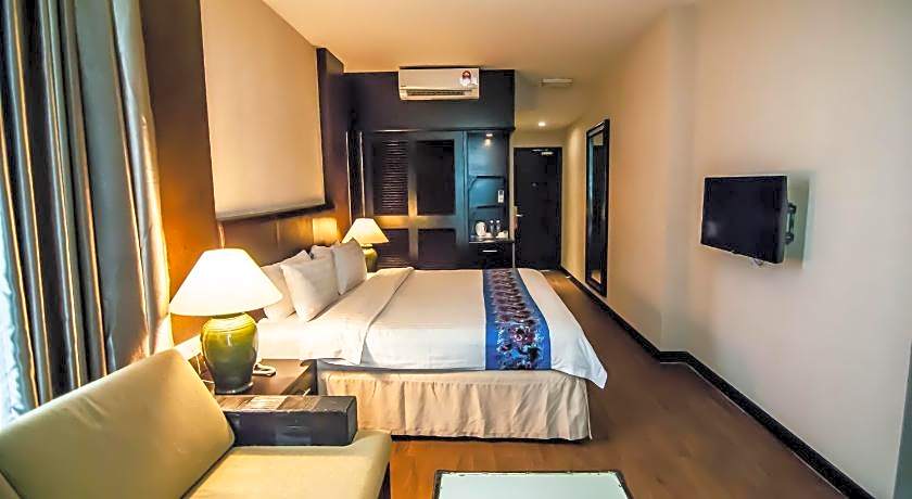 Kk Times Square Hotel