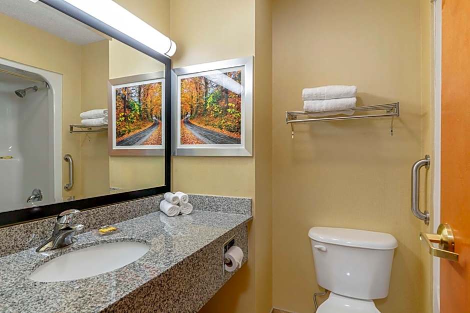 Best Western Plus New England Inn & Suites