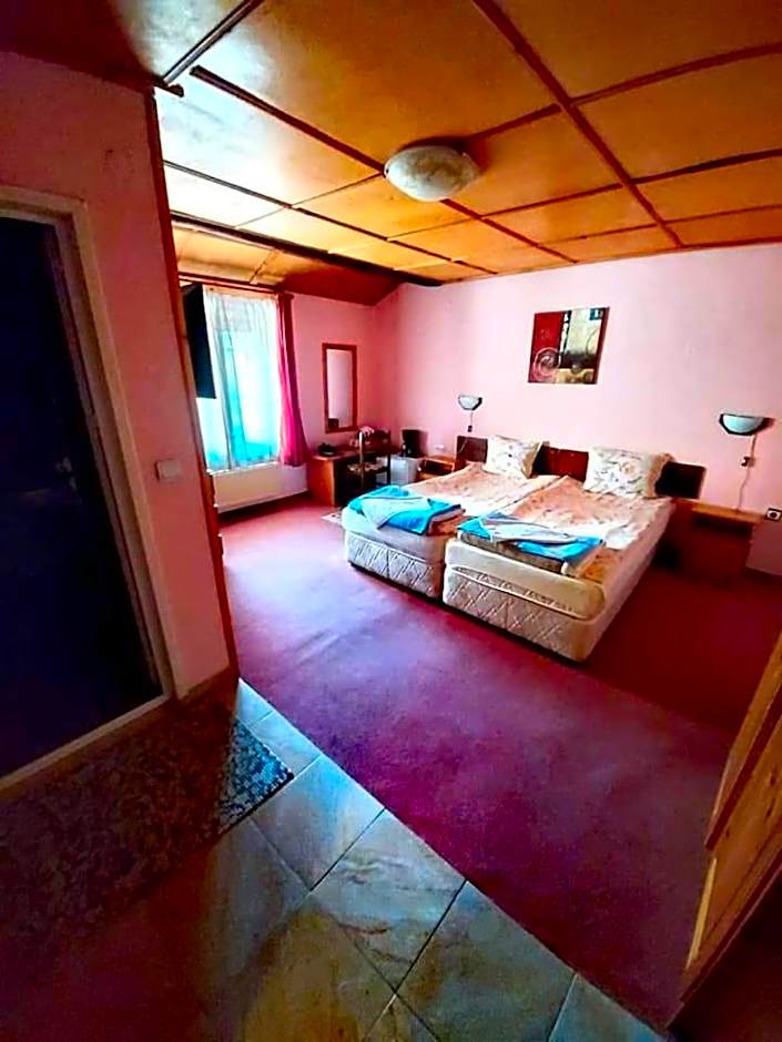 Family Hotel Santo Bansko