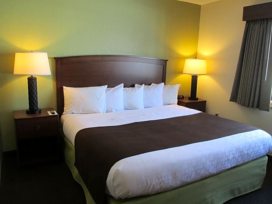 Cobblestone Hotel & Suites - Wisconsin Rapids