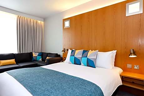 Holiday Inn Bournemouth By IHG