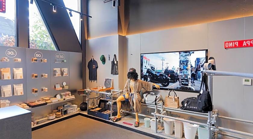 Awann Sewu Boutique Hotel & Suite