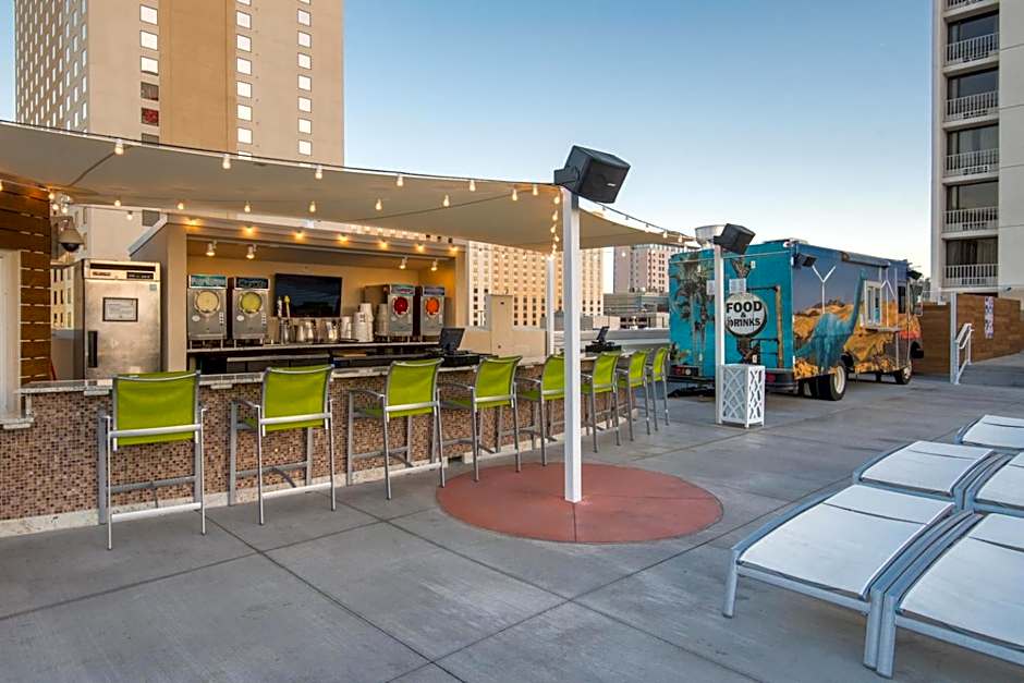 Plaza Hotel & Casino