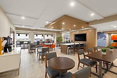 Holiday Inn Express Danbury I-84 By IHG