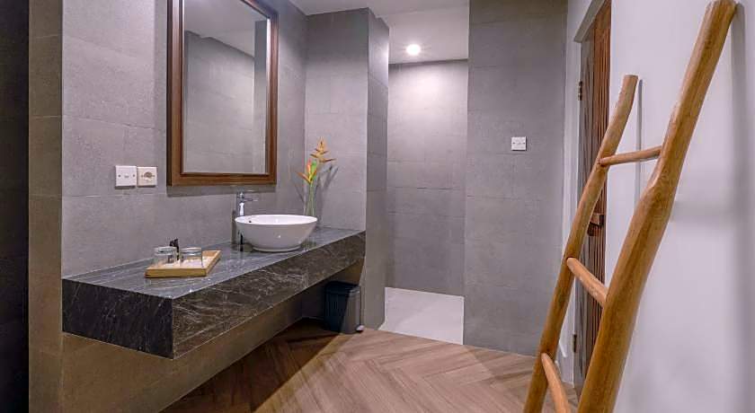 Royal Regantris Villa Karang