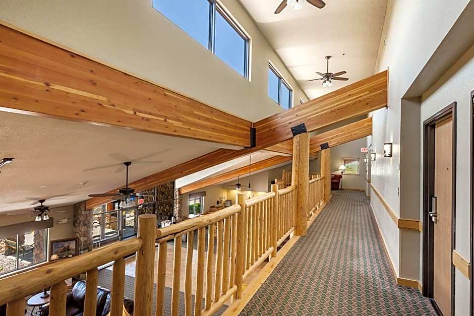 MountainView Lodge and Suites