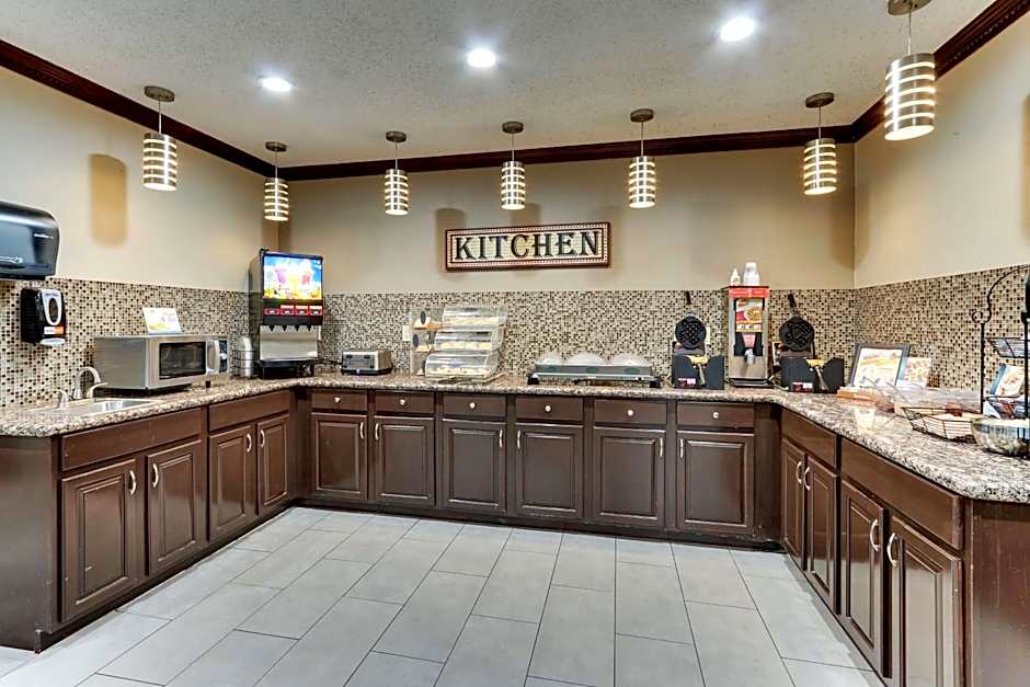Best Western Plus University Inn & Suites
