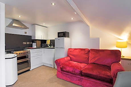 No 47 Marine Terrace