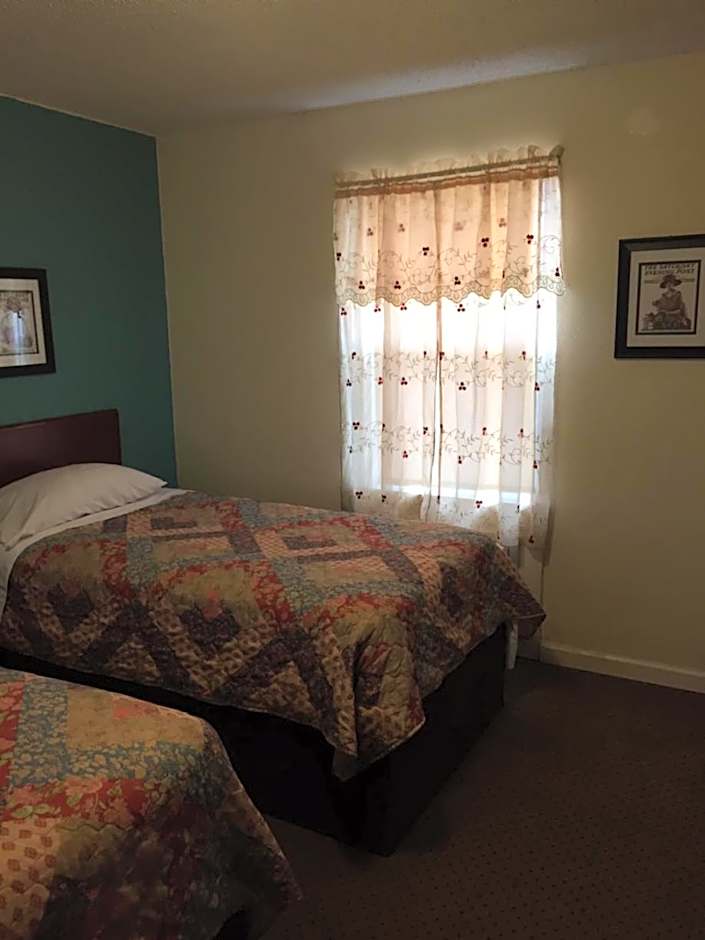 Highland Court Motel