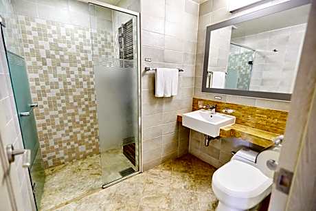 Resort Suite (Without Kitchenette, Ocean View)