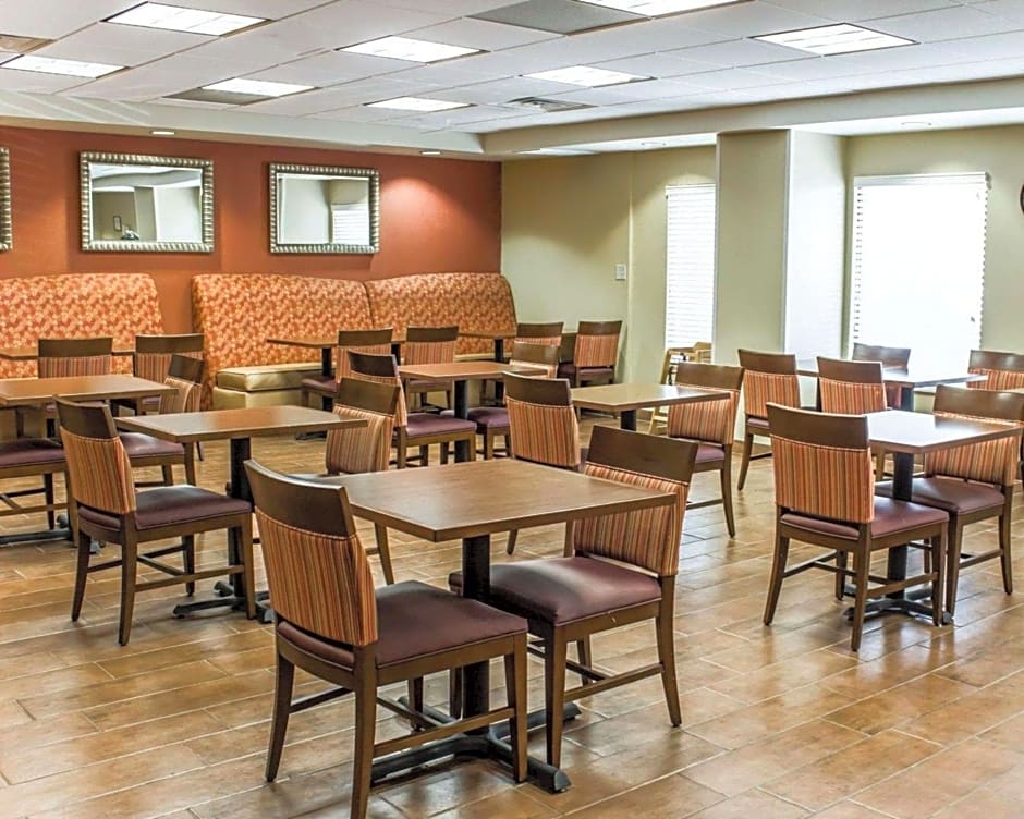 Comfort Inn Fayetteville near Fort Bragg