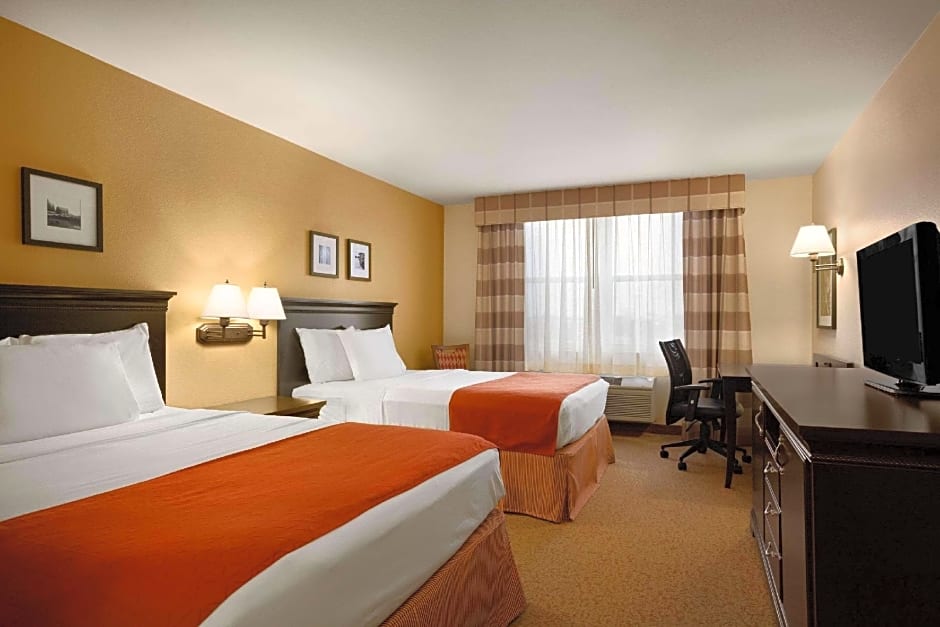 Country Inn & Suites by Radisson, Dundee, MI