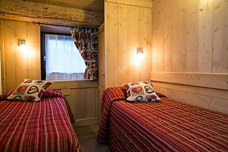 Small Twin Room