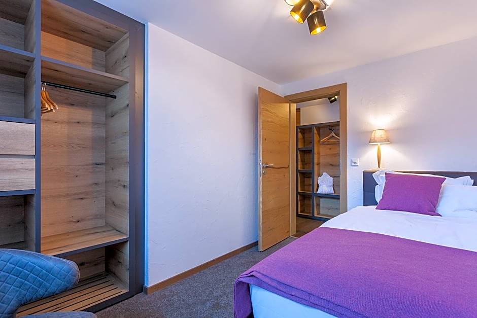 22 Summits Apartments