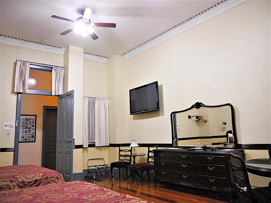 Hotel Santo Tomás