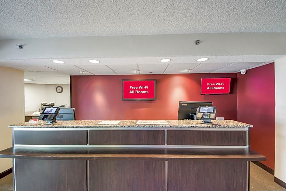 Red Roof Inn - Laredo