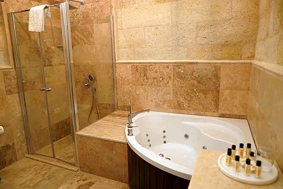 EVANTHIA CAVE SUITES