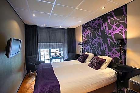 Standard Double Room with Canal View