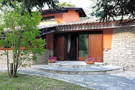 I Lari Castel Del Monte