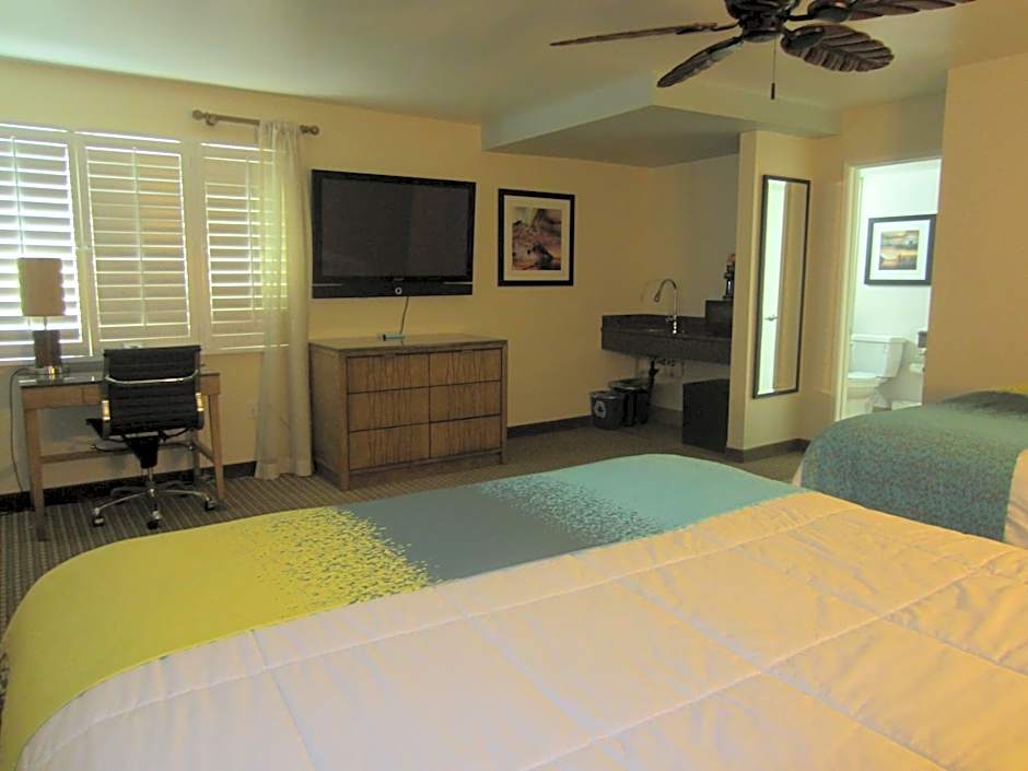 PB Surf Beachside Inn