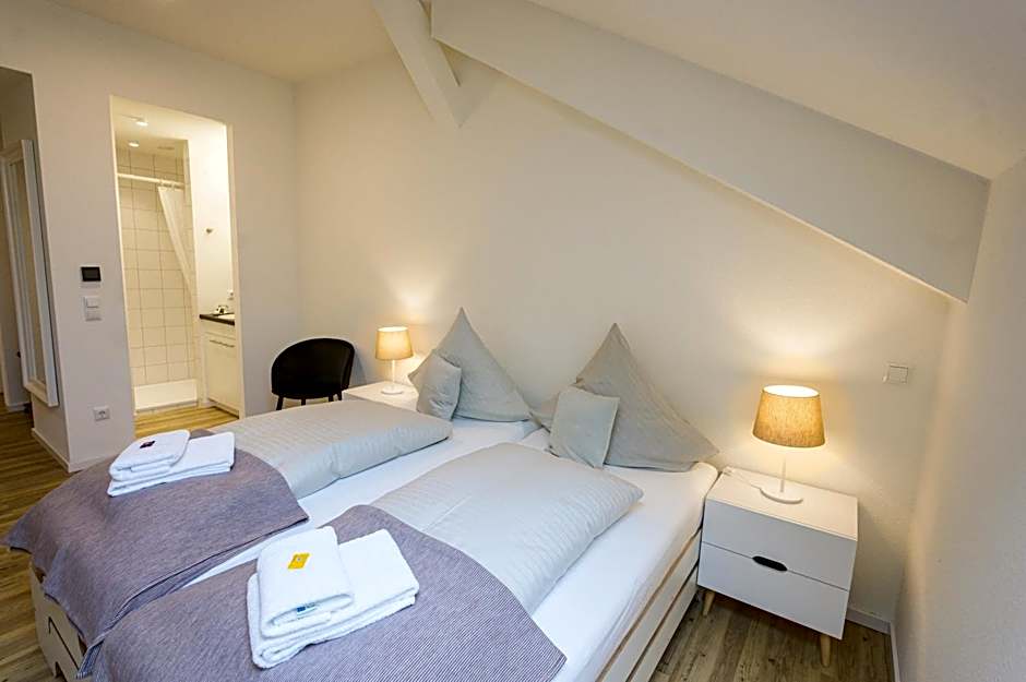 Double Room — 13 fotoğraftan 1. fotoğraf