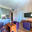 Pakat Suites Hotel