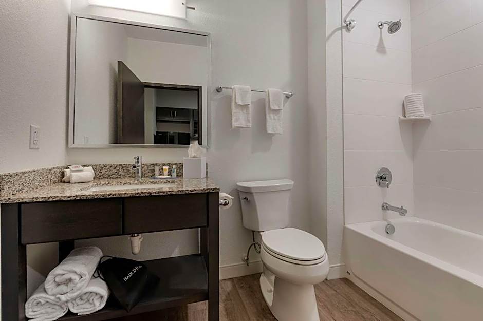 MainStay Suites Cincinnati University - Uptown